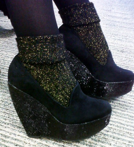 Black sparkle wedge slippers
