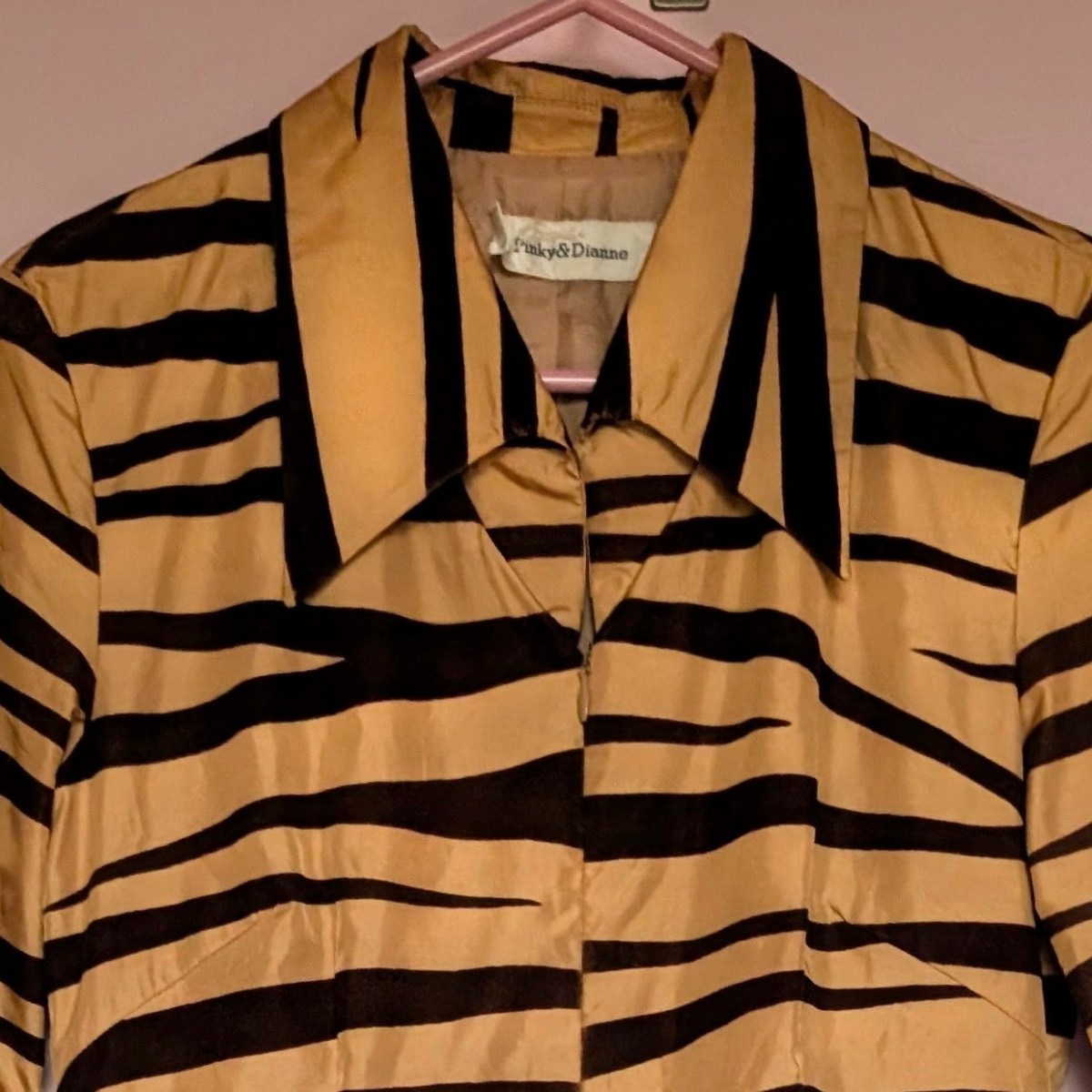 Fashion history mystery